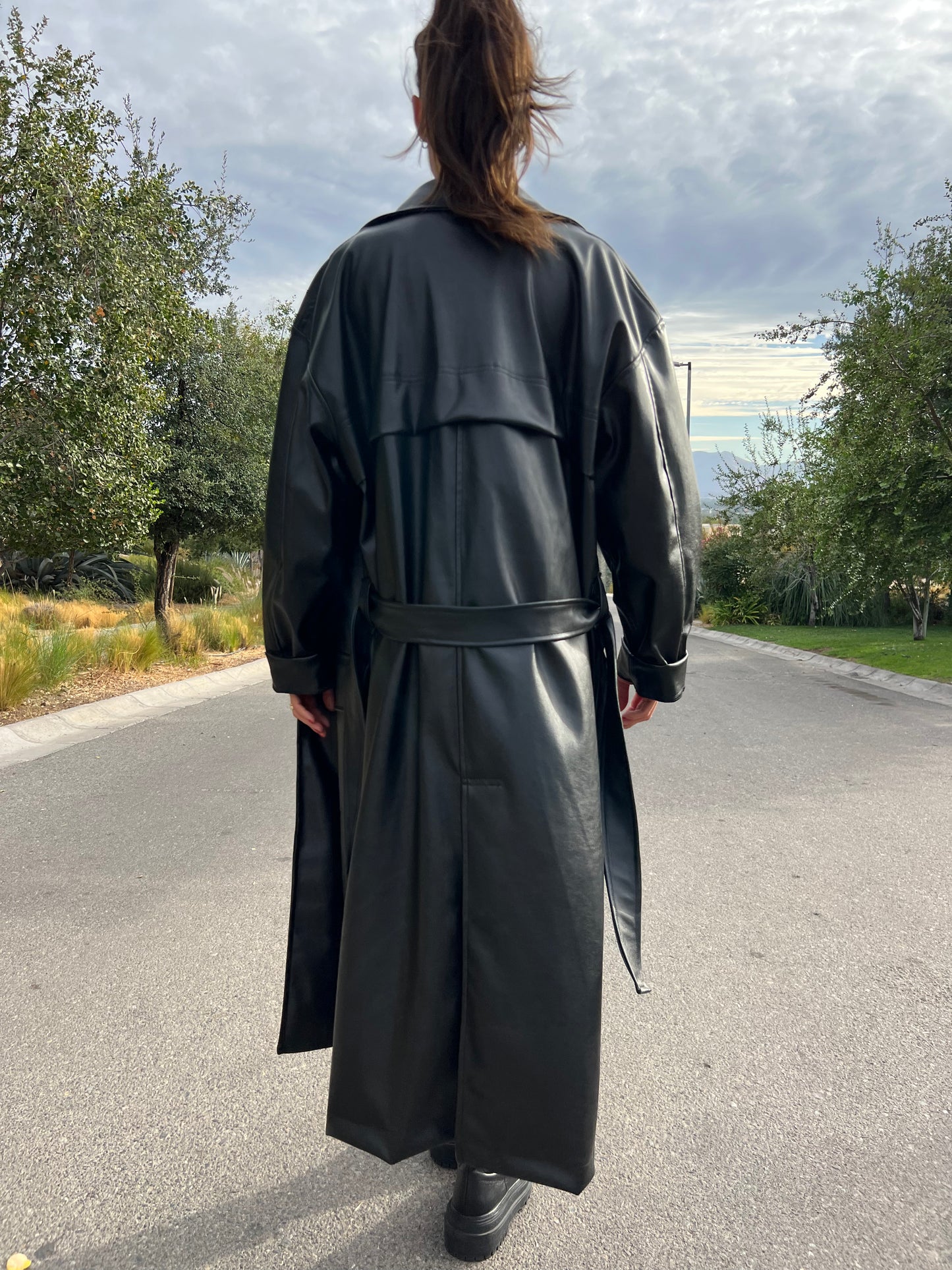 Trench Eco cuero negro